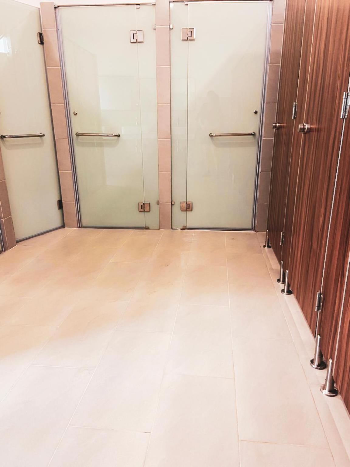 9 Hostel And Suites โฮจิมินห์ซิตี้ ภายนอก รูปภาพ